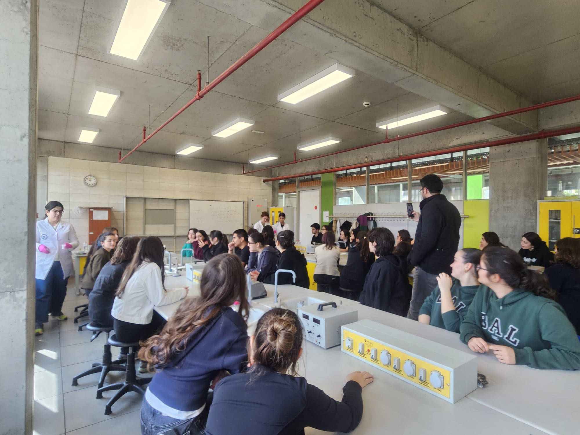 WhatsApp Image 2026-03-25 at 15.21.26 (1).jpeg (257 KB)